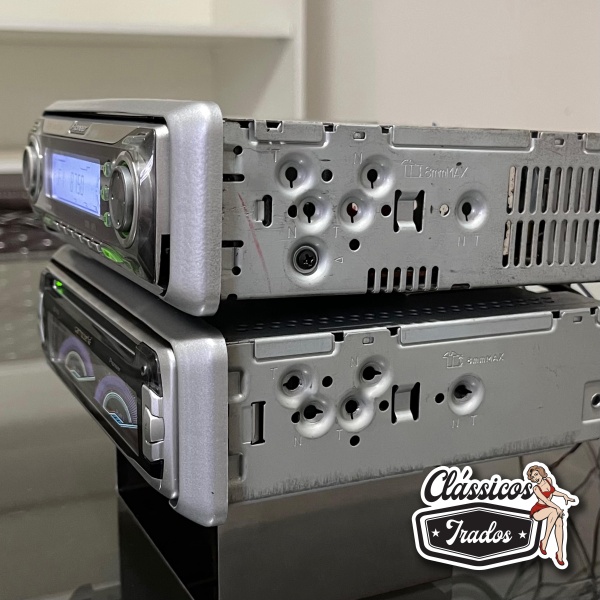 Conjunto de CDs PIONNER Carrozzeria P55 + P4750 MP